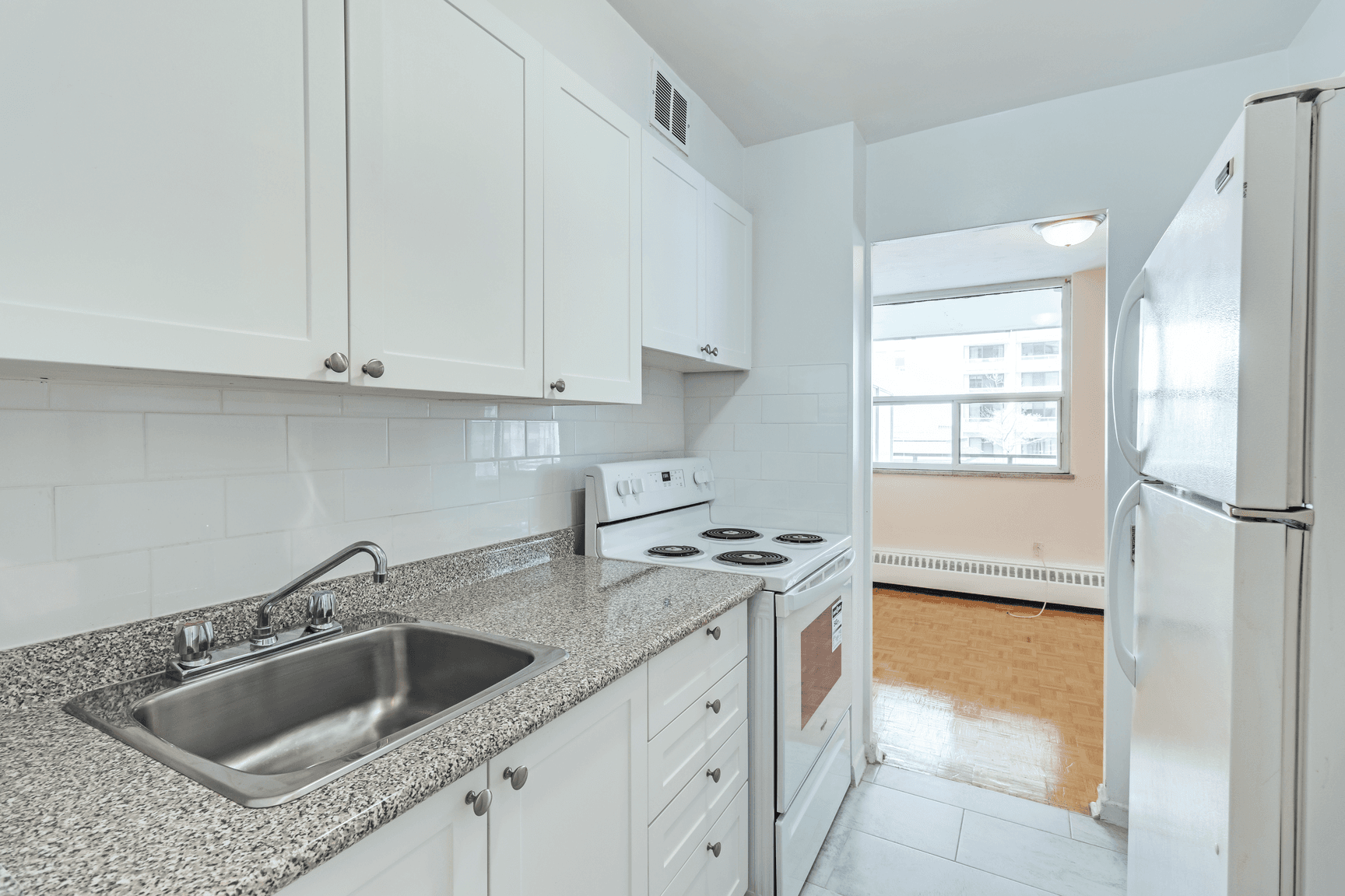 300 Eglinton Avenue East - Photo 4