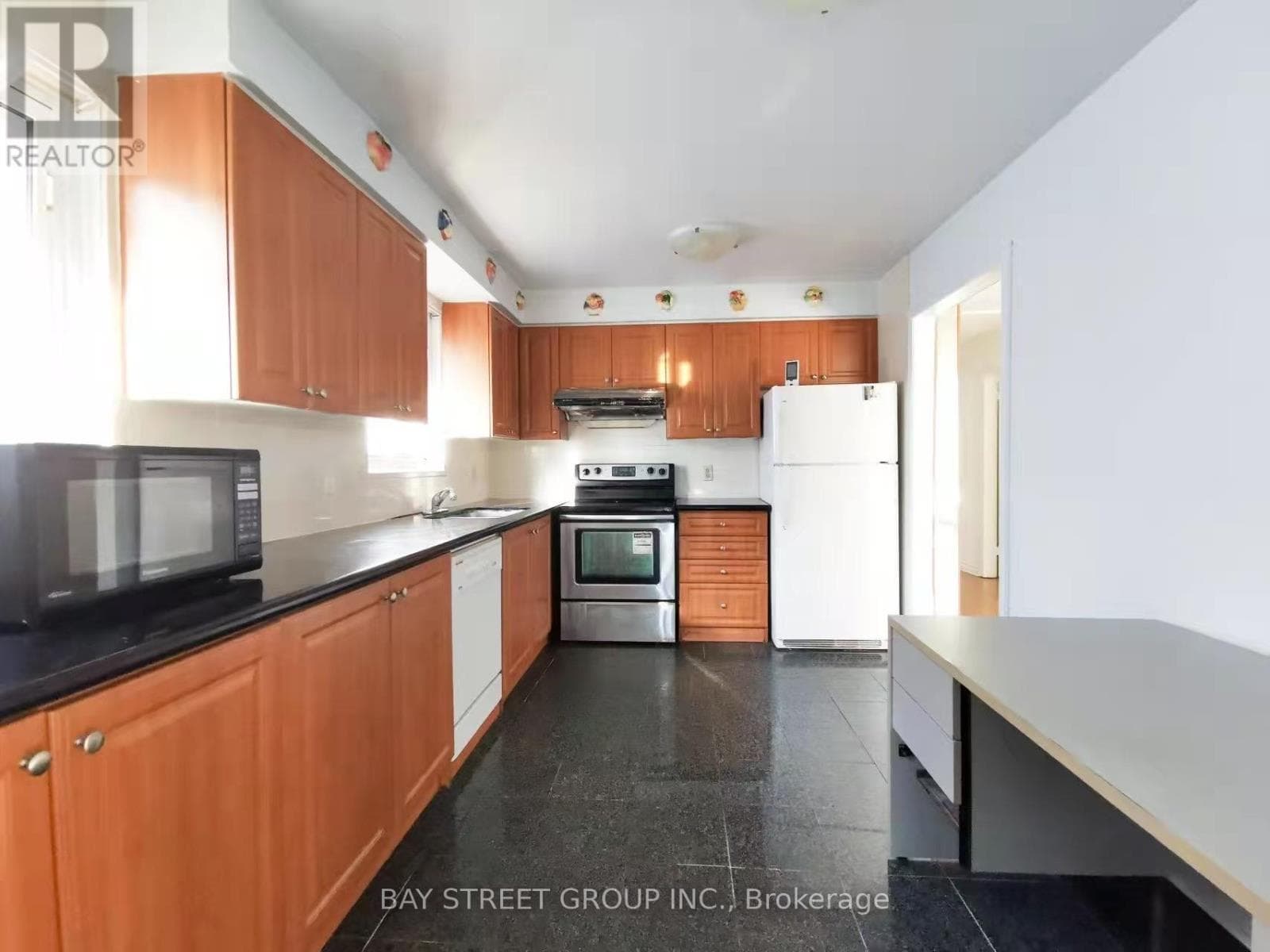 97 Micmac Crescent - Photo 4
