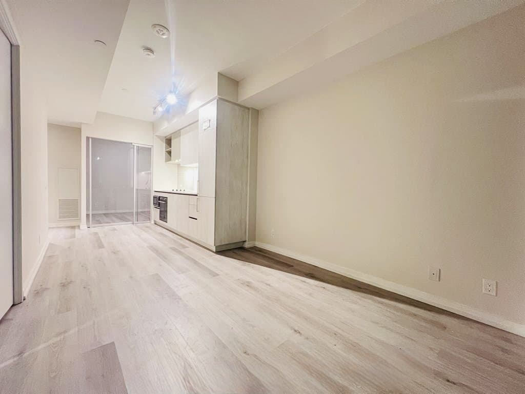 7890 Jane Street - Photo 3