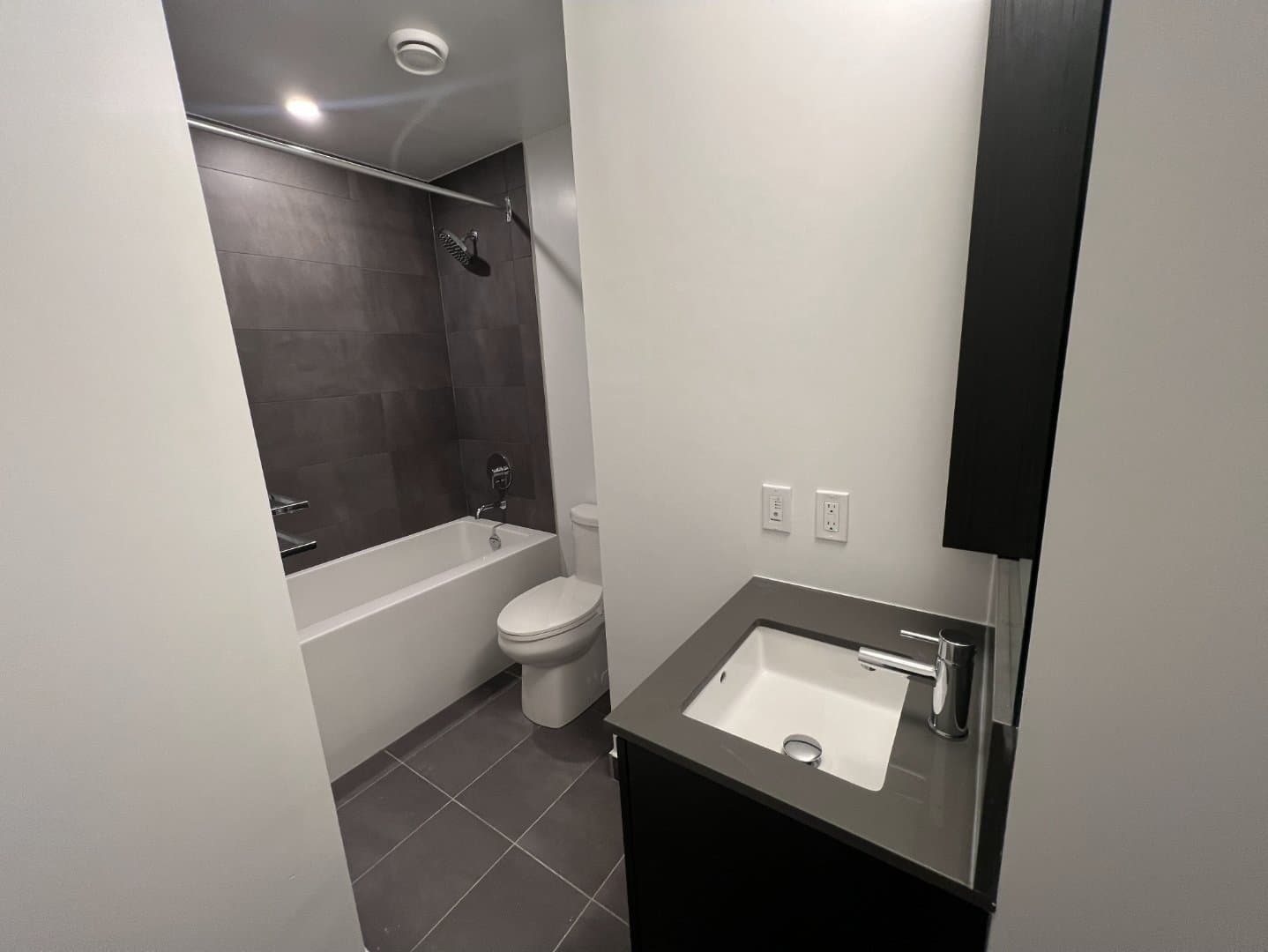 7890 Jane Street - Photo 3