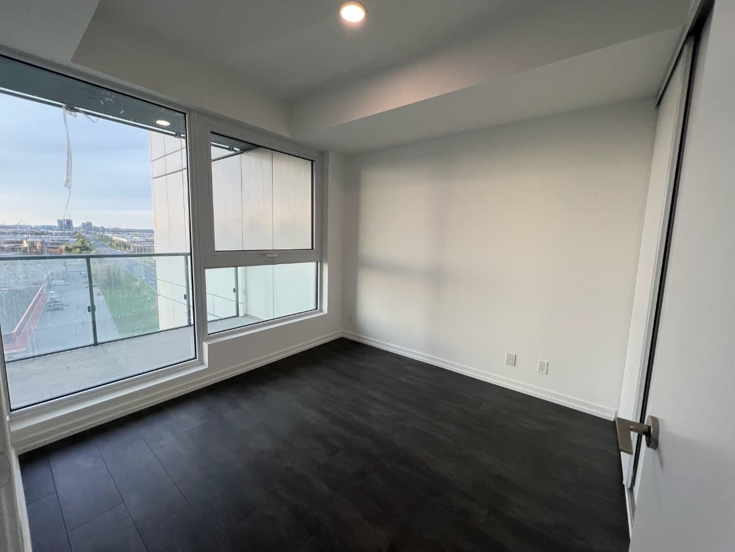 7890 Jane Street - Photo 4
