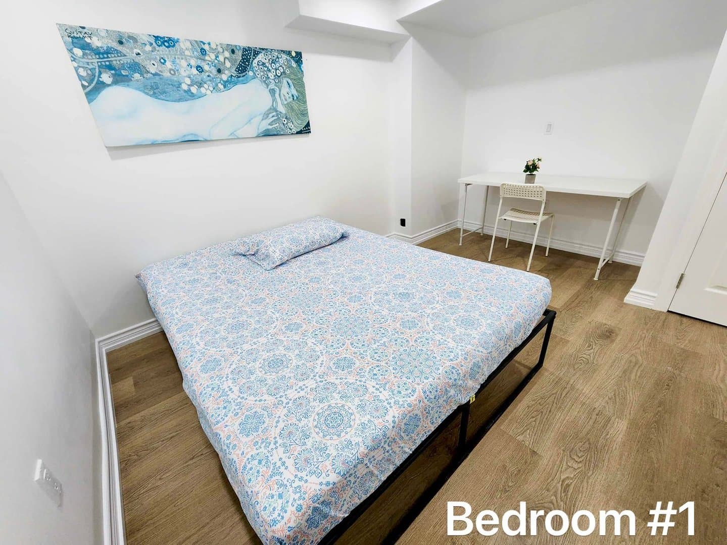 249 Paisley Boulevard West - Photo 1