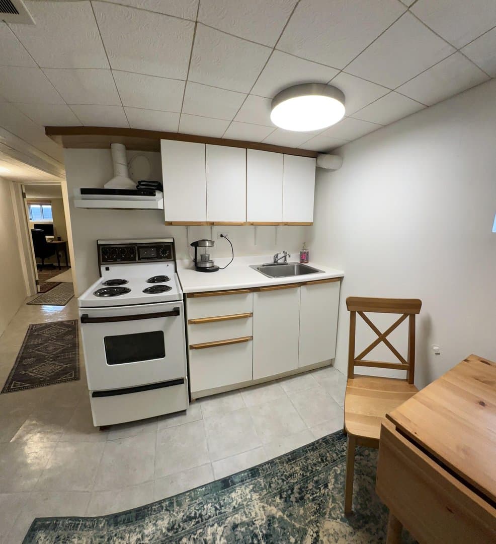 272 Cedarvale Avenue - Photo 1