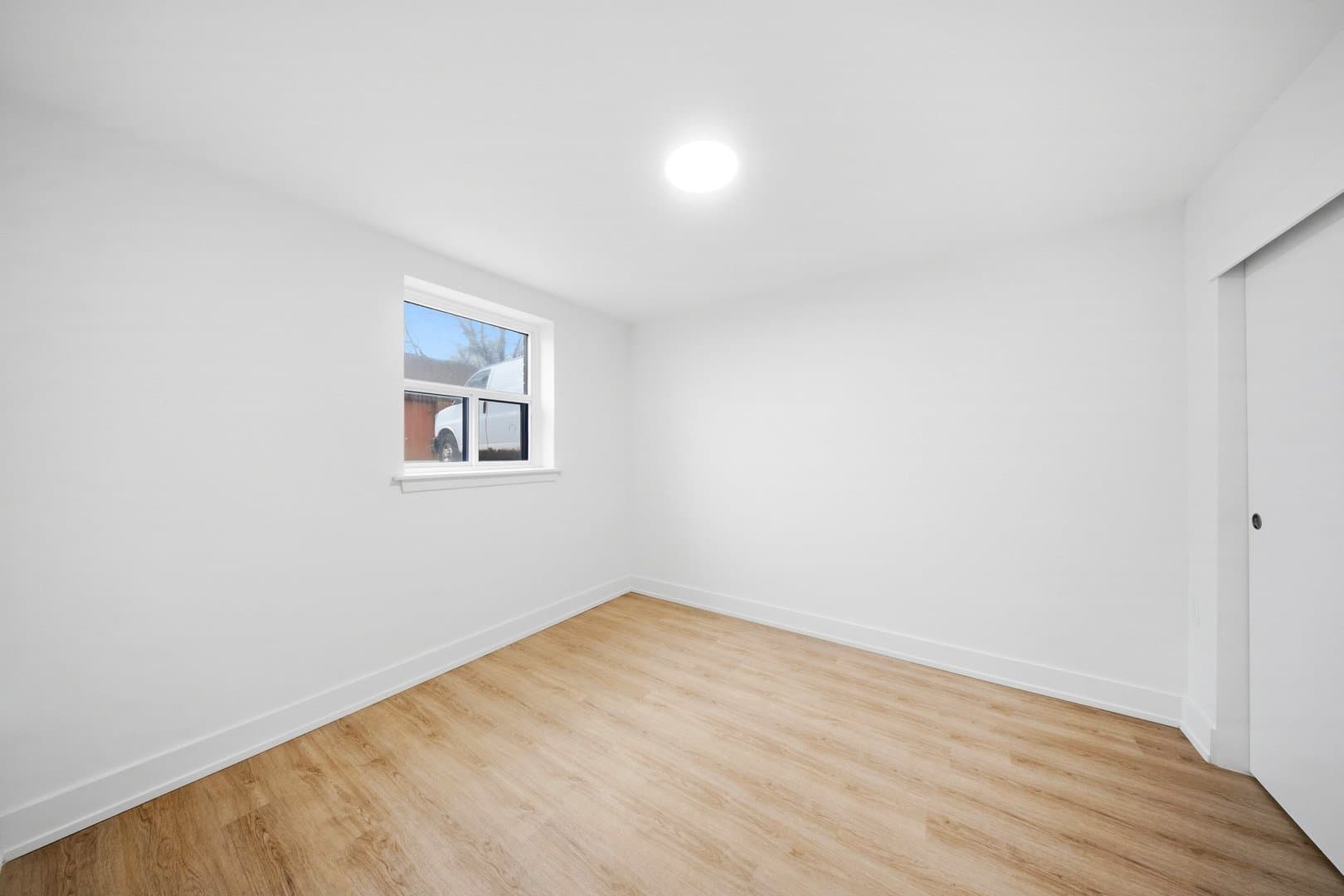 991 O'Connor Drive - Photo 4