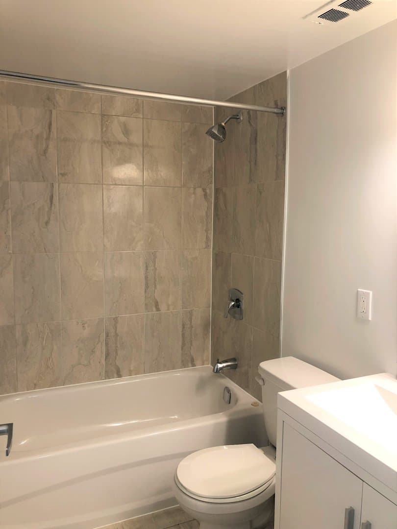 1000 Broadview Avenue - Photo 3