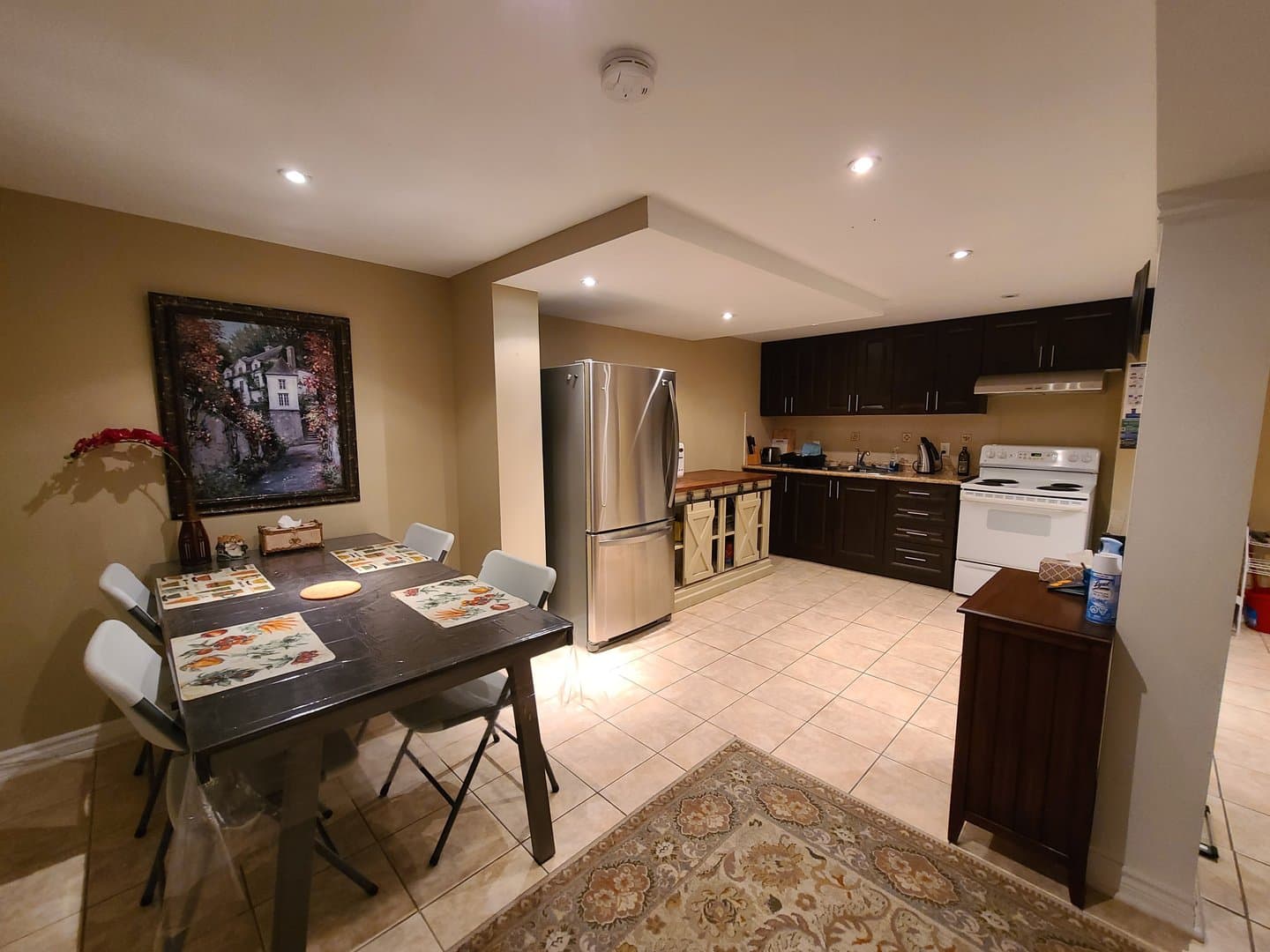 Dixington Crescent - Photo 2