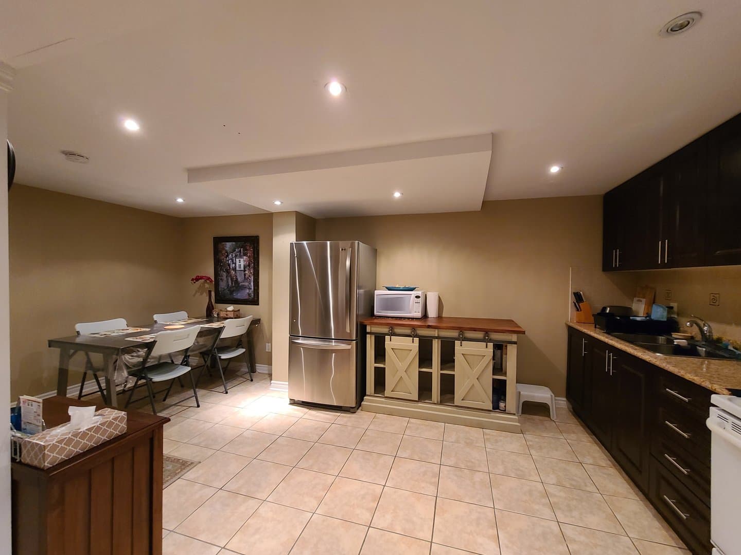 Dixington Crescent - Photo 3