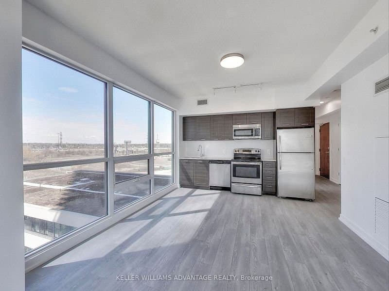 2200 Lake Shore Boulevard West - Photo 2