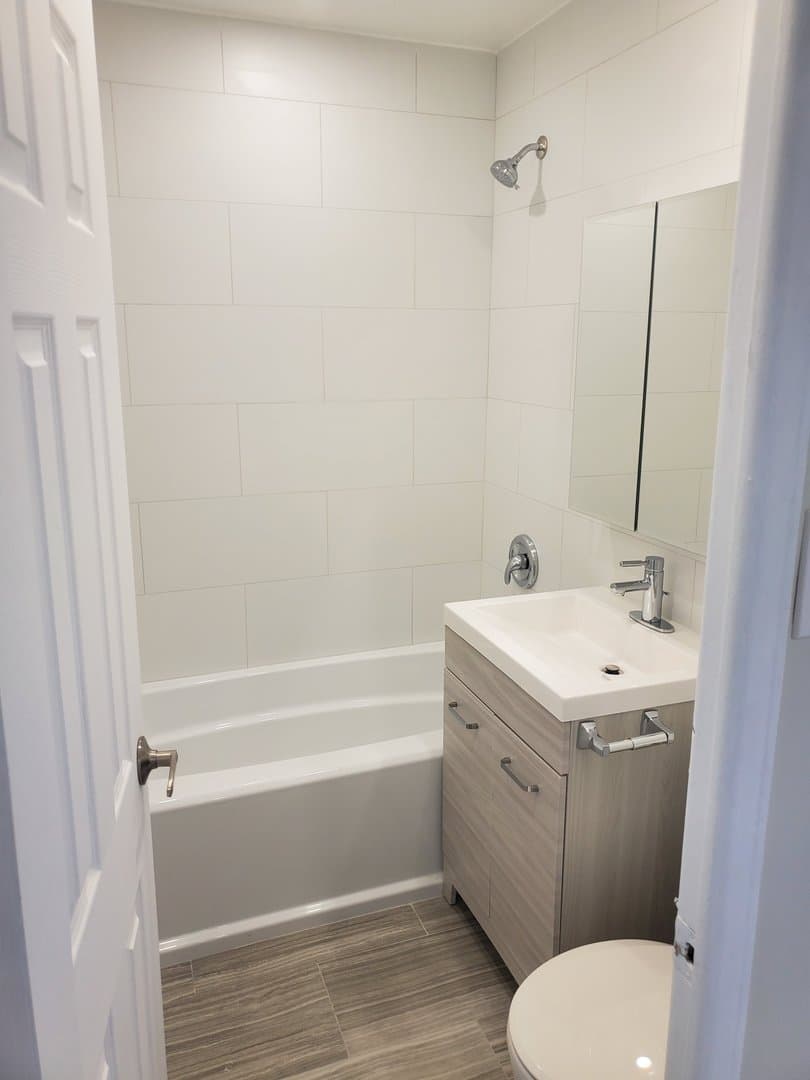 8 Kings Point Drive - Photo 3