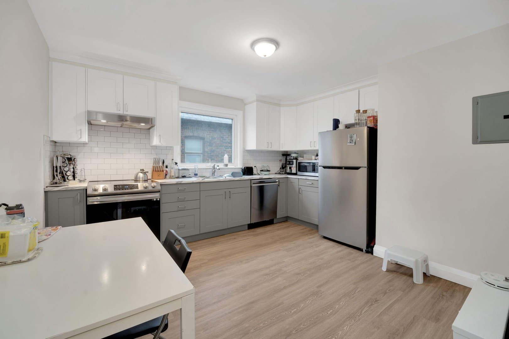 55 Thirty Eighth Street - Photo 4
