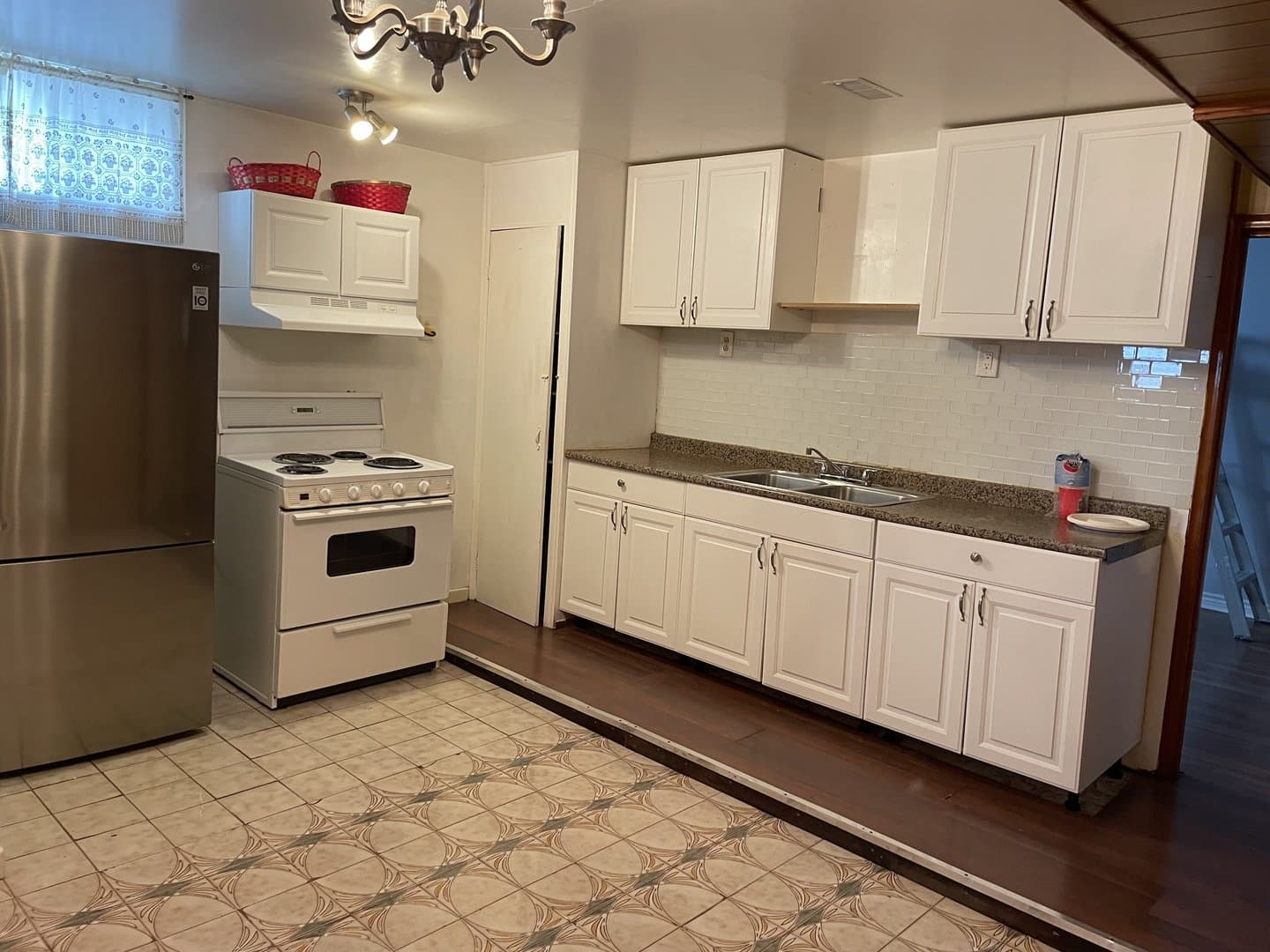 32 Bridgenorth Crescent - Photo 2