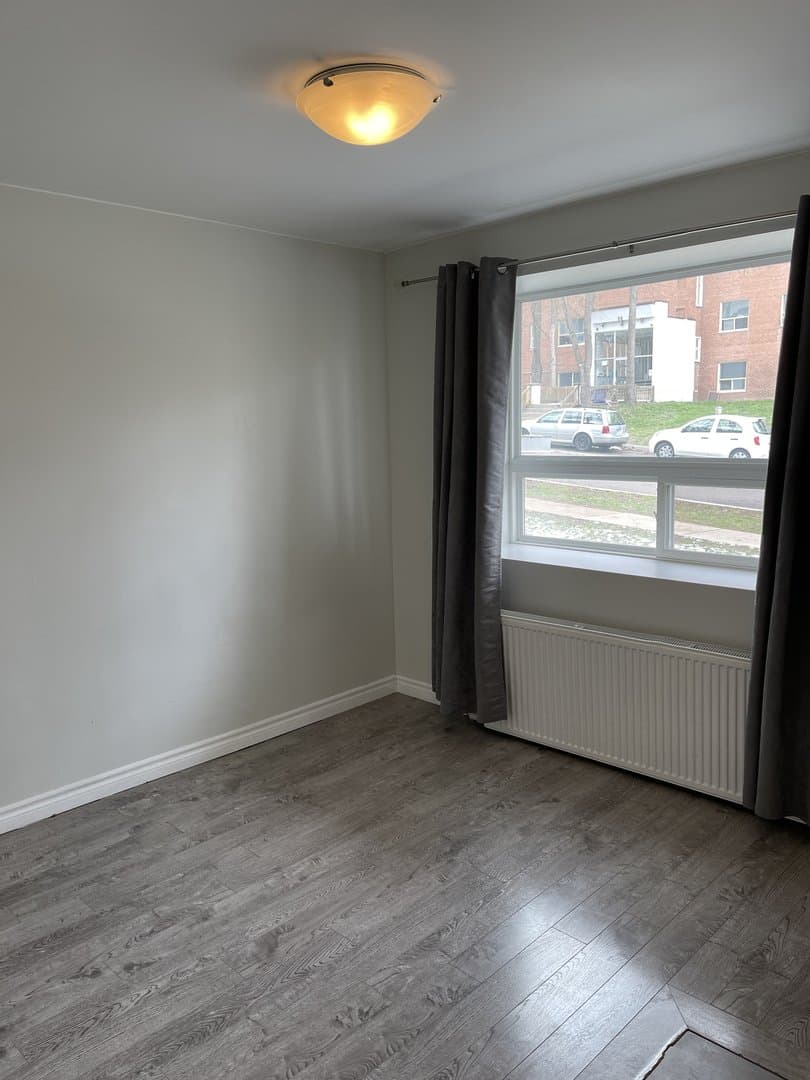 323 Park Lawn Road - Photo 4