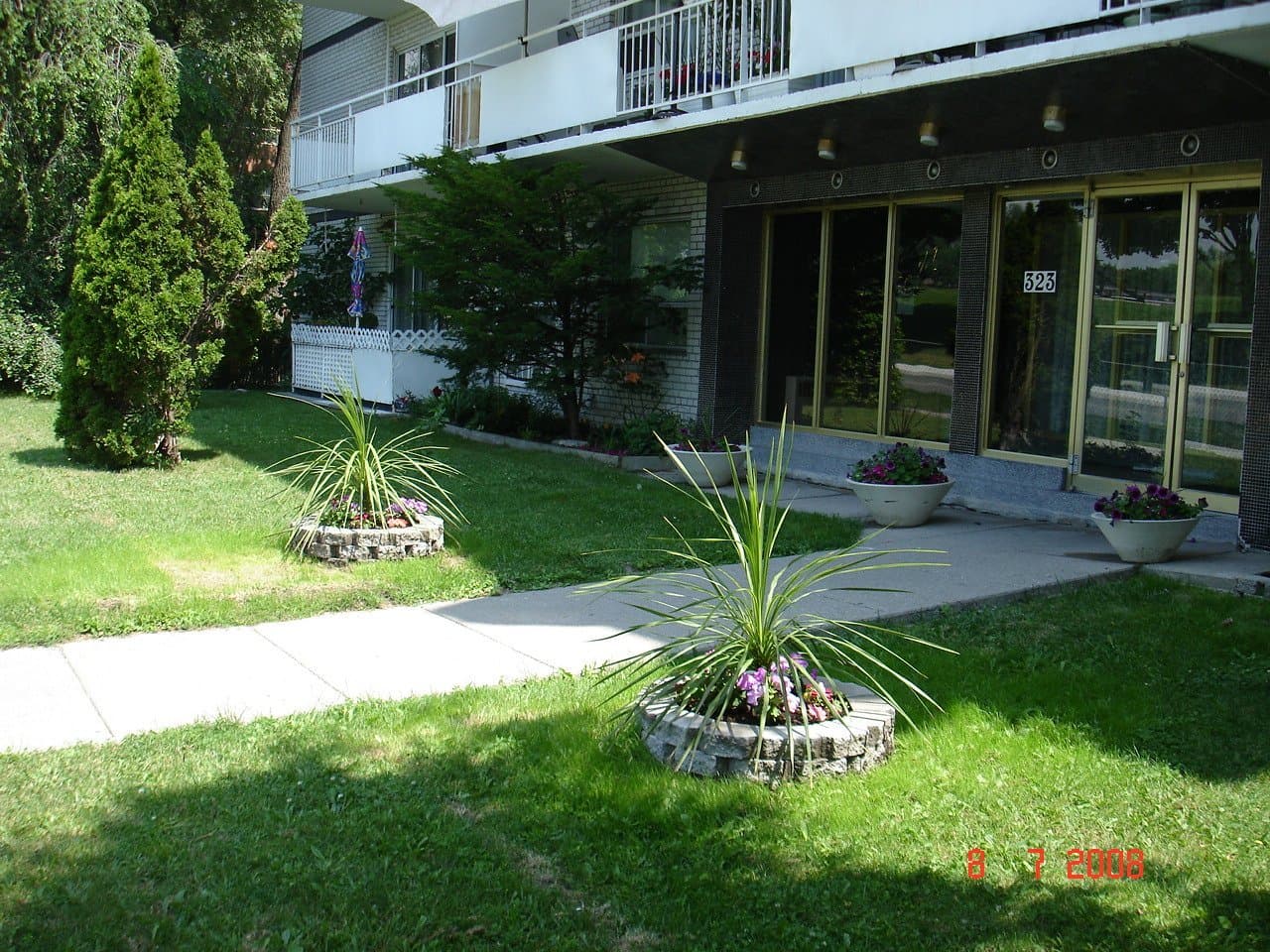 323 Park Lawn Road