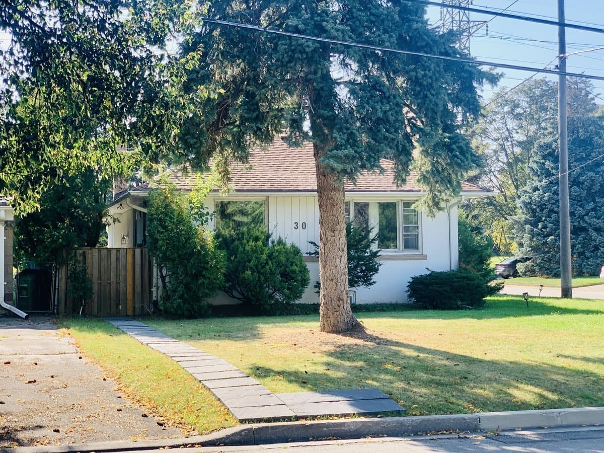 30 Jopling Avenue North