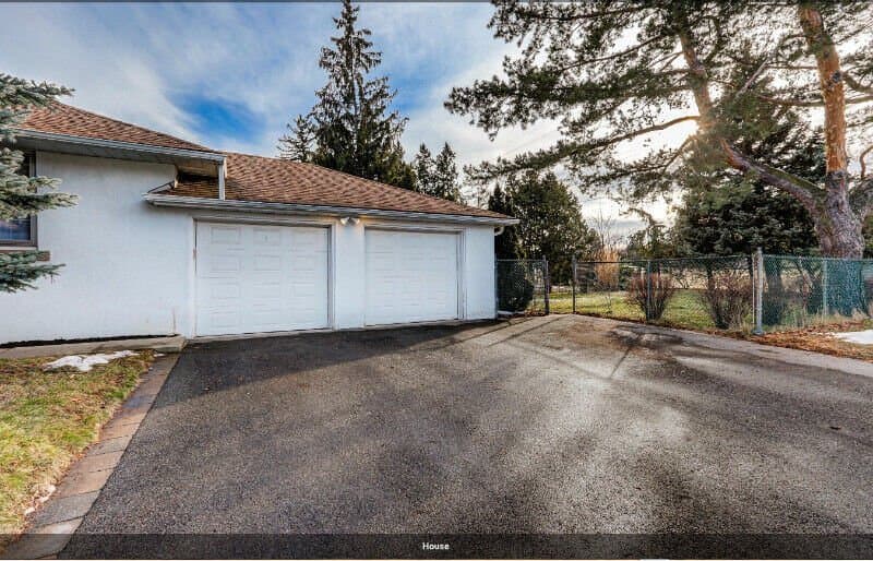30 Jopling Avenue North - Photo 2