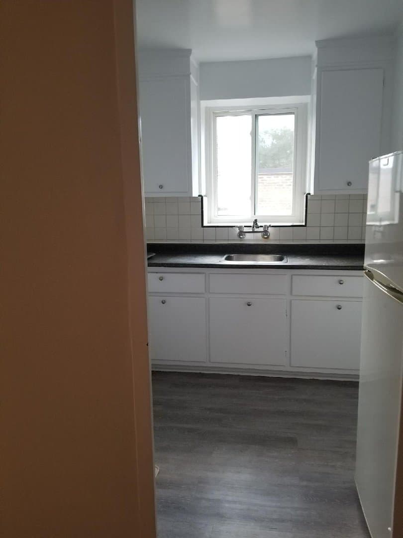 310 The Kingsway - Photo 1