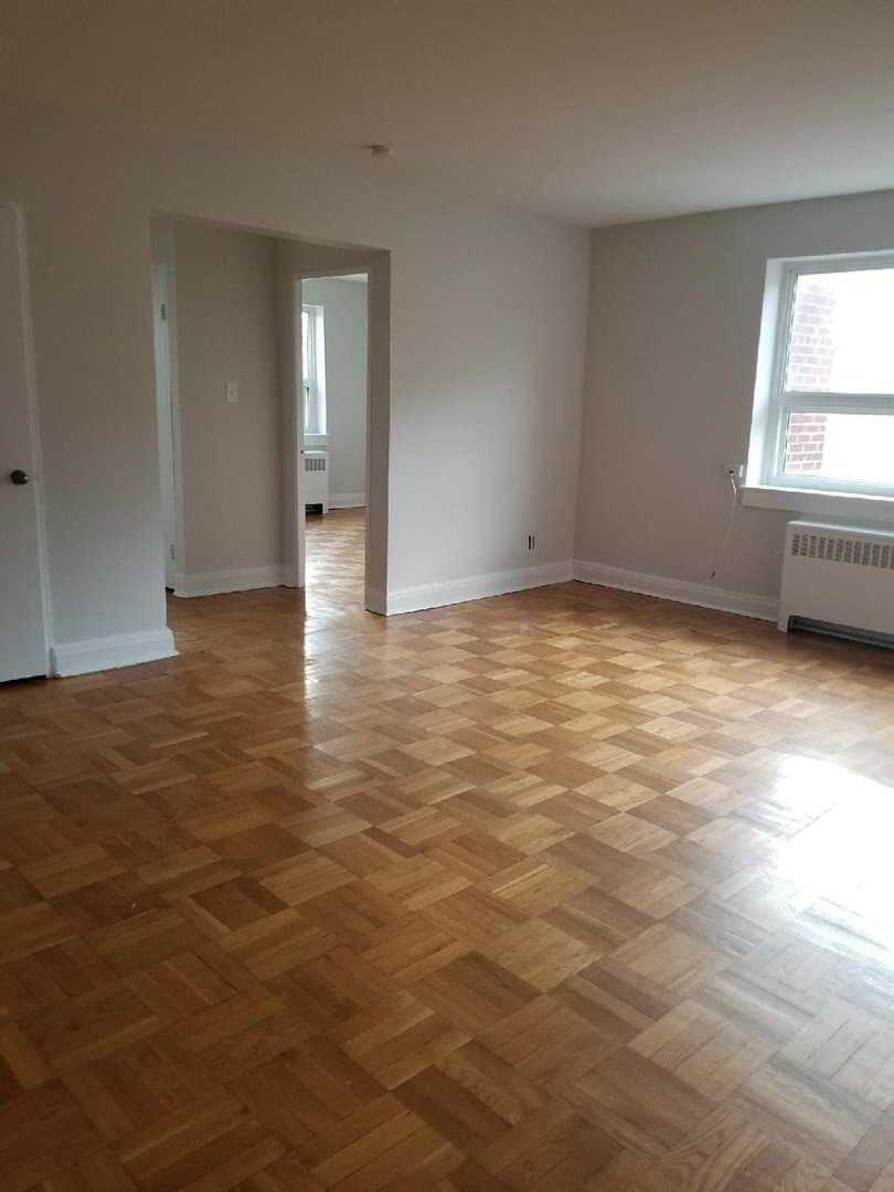 310 The Kingsway - Photo 3