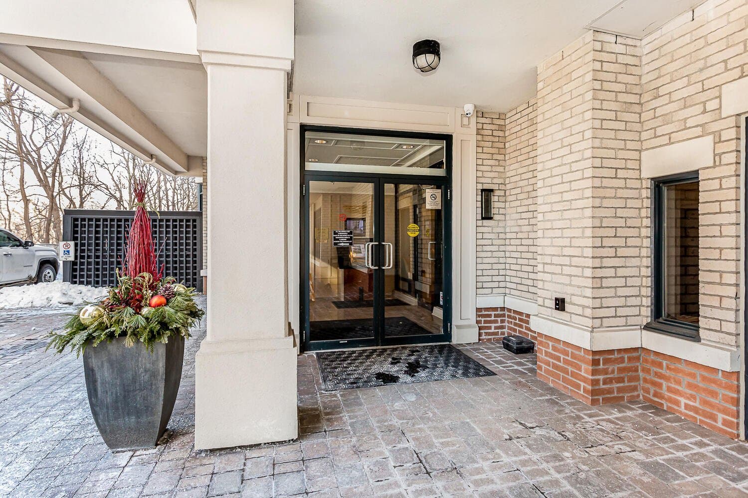 2 Aberfoyle Crescent - Photo 4