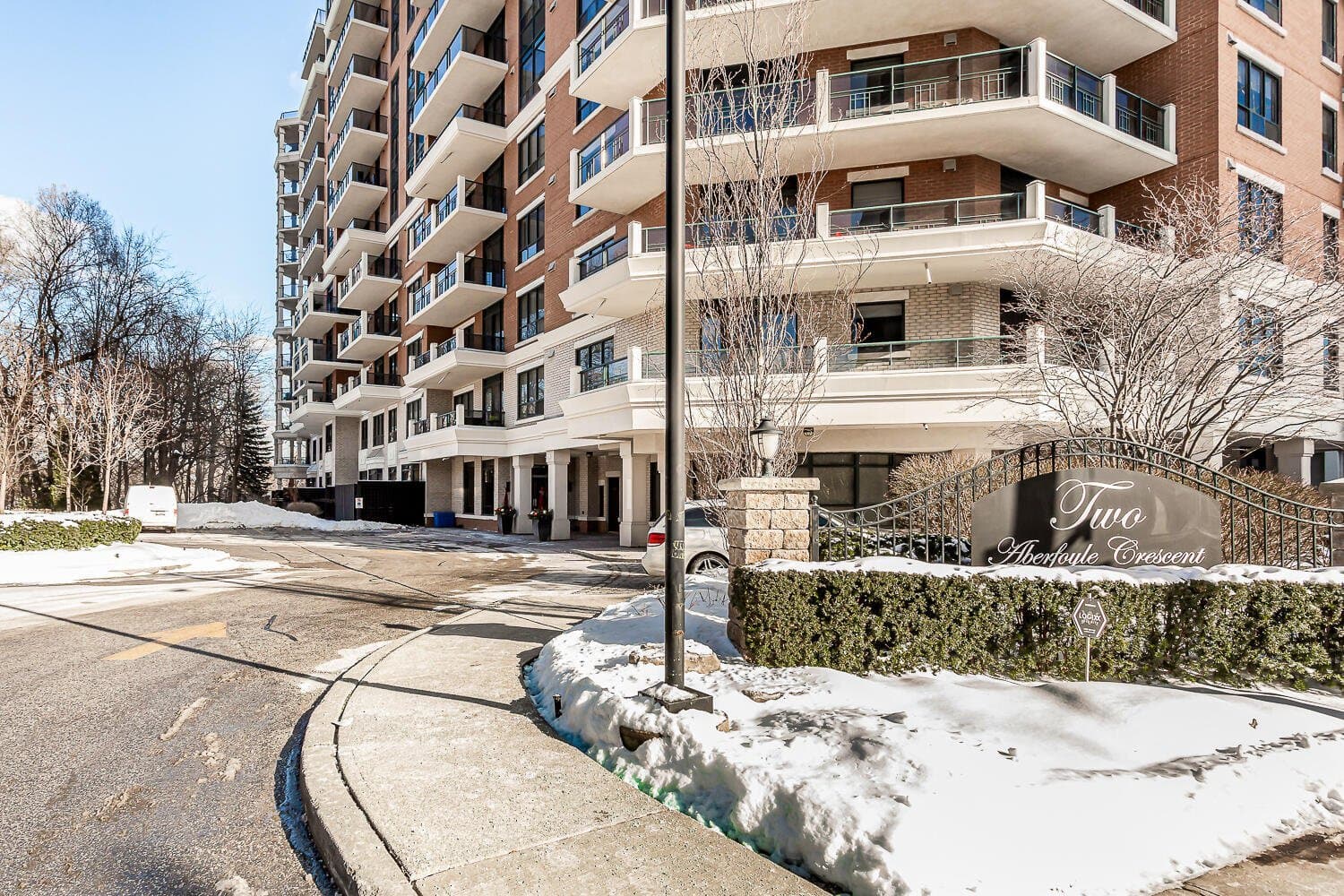 2 Aberfoyle Crescent - Photo 2
