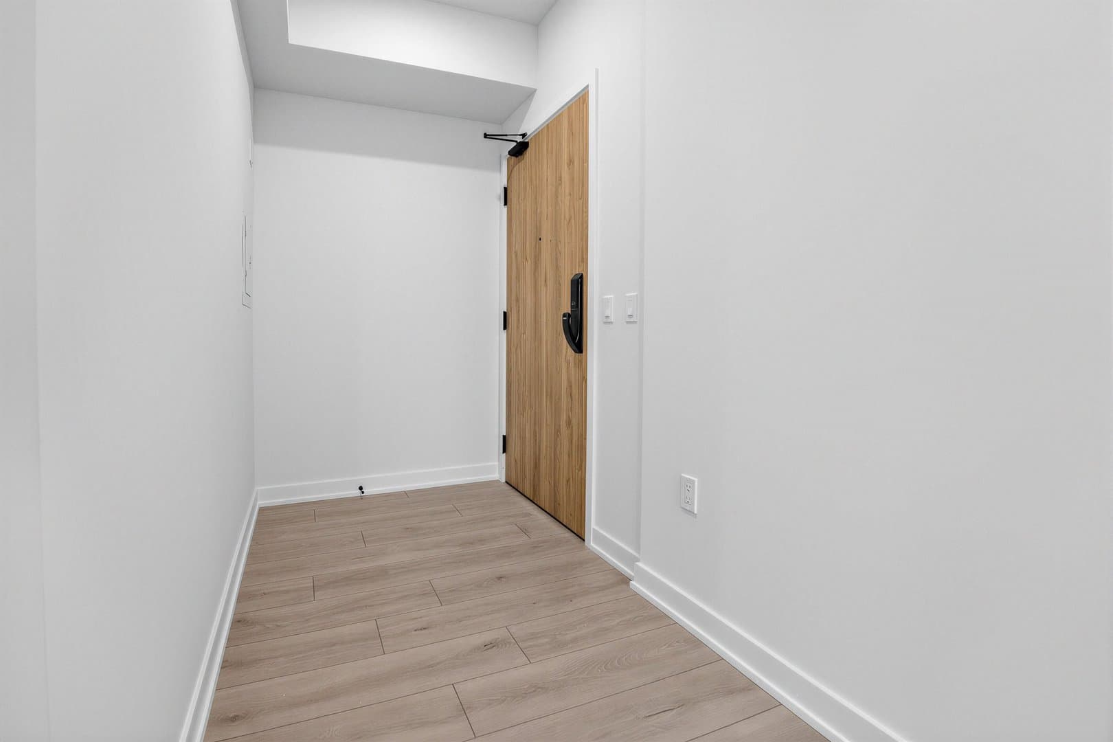 1 Fairview Road East - Photo 4