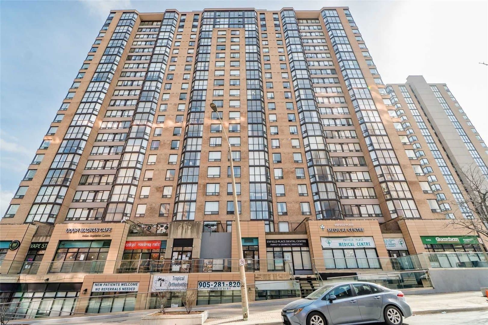 265 Enfield Place - Photo 2