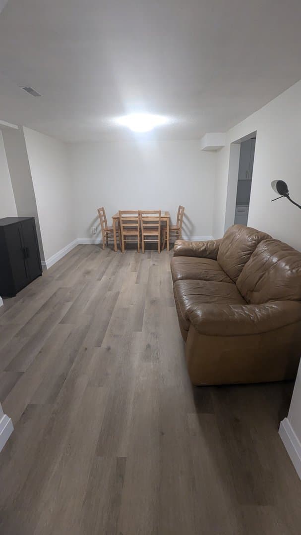 1583 Shale Oak Mews