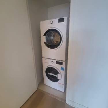 448 Burnhamthorpe Road West - Photo 3