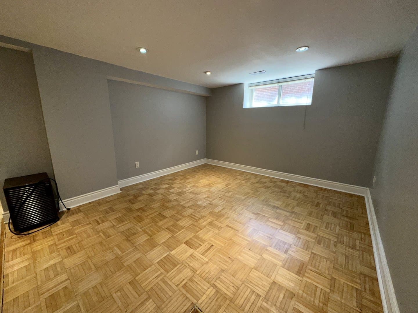 1041 Haig Boulevard - Photo 4