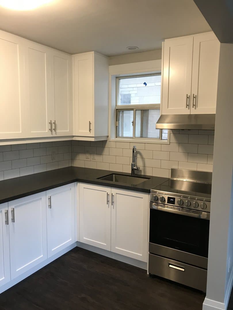 273 Lakeshore Road East - Photo 3