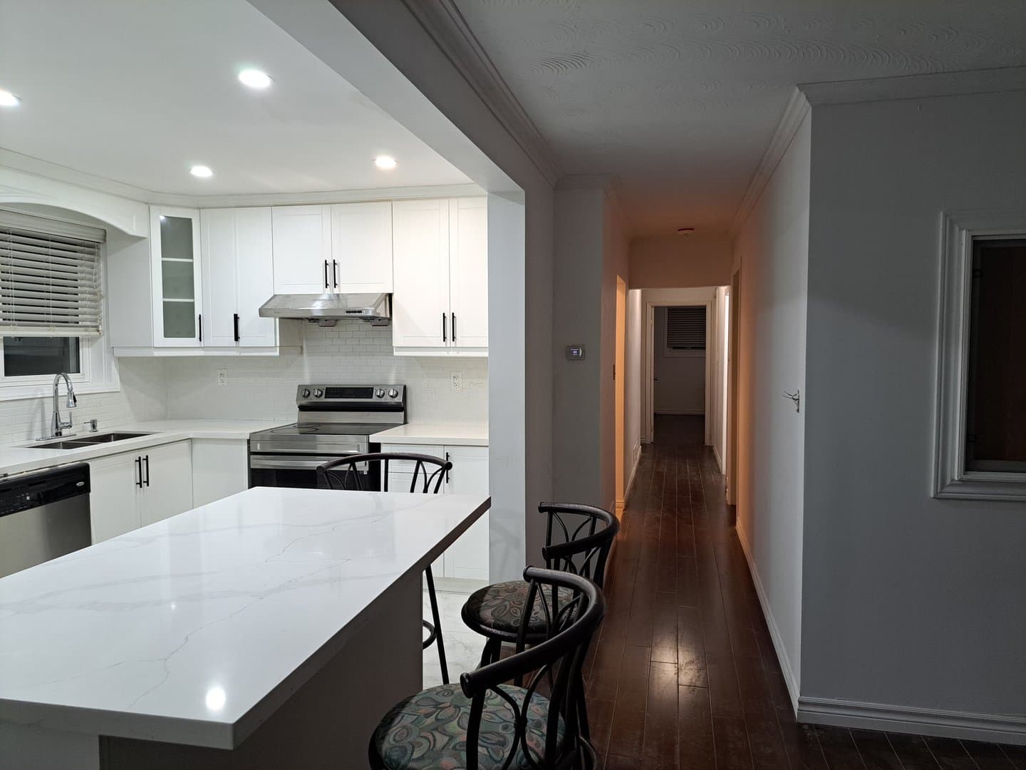130 Navenby Crescent - Photo 2