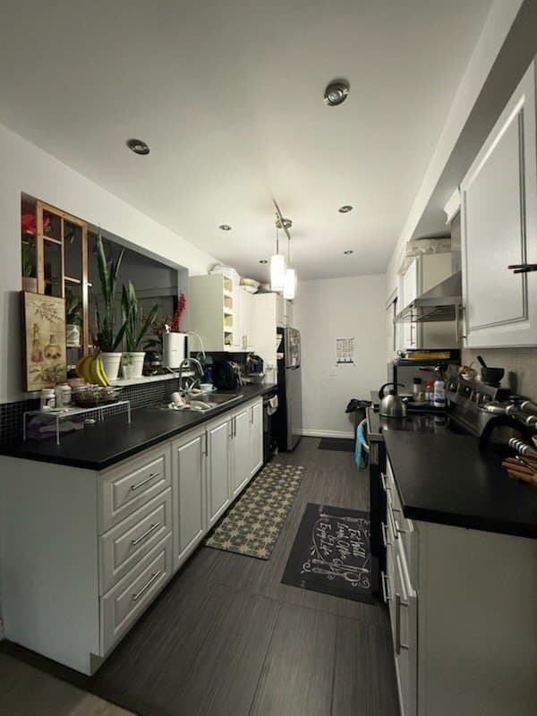 London Green Court - Photo 4