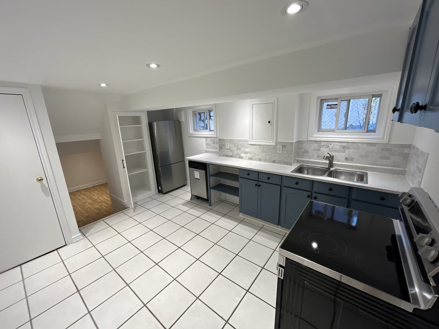 231 Pineway Boulevard - Photo 1
