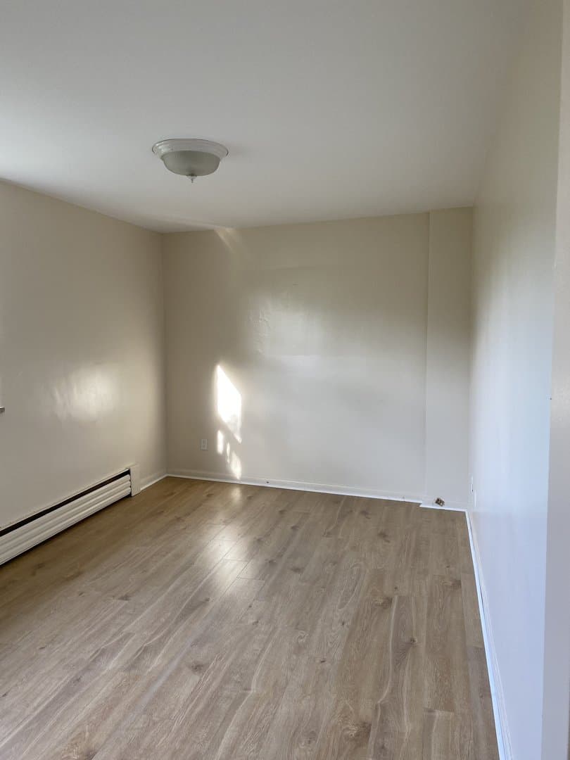 2929 Bathurst Street - Photo 2