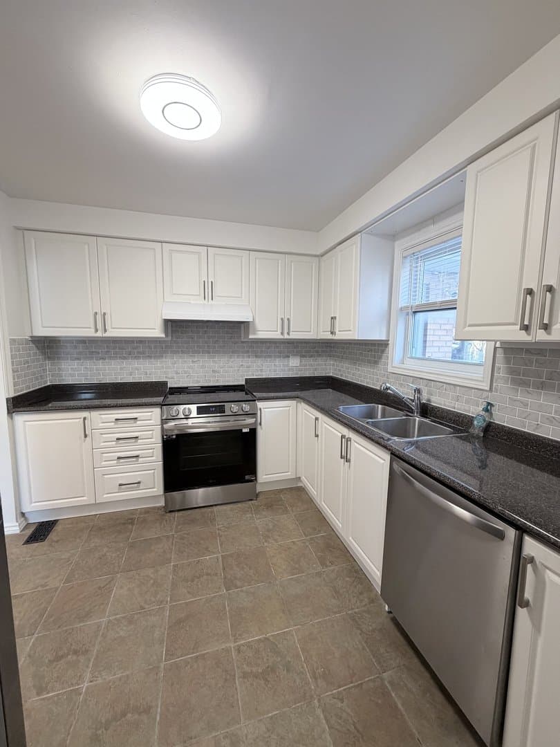 28 Wyndcliff Crescent - Photo 2