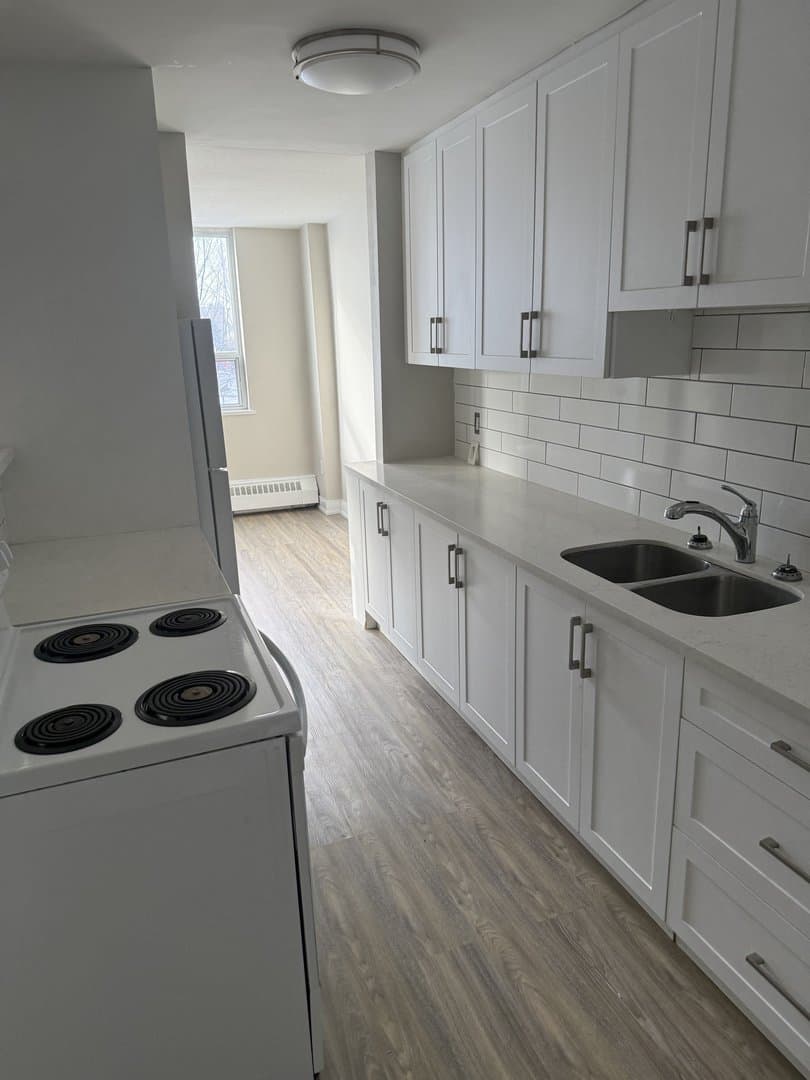 1210 York Mills Road - Photo 4