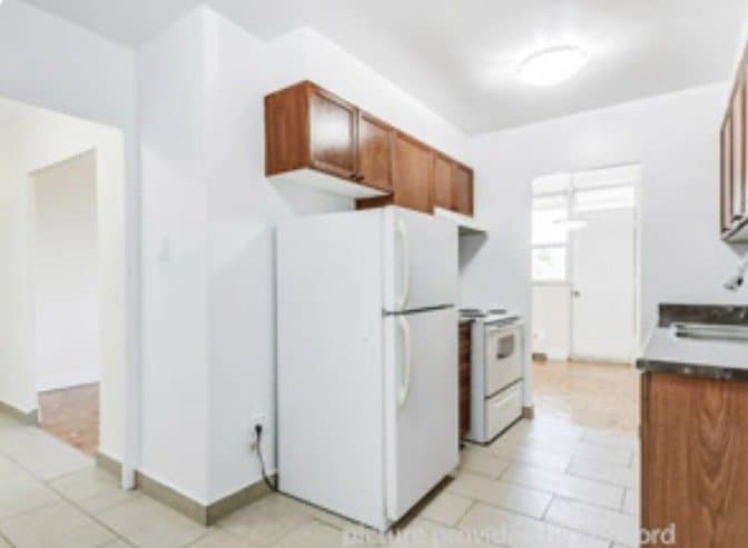 1780 Victoria Park Avenue - Photo 4
