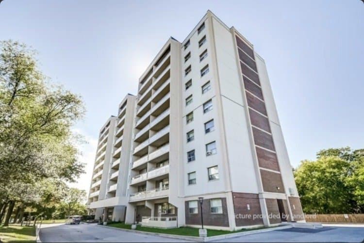 1780 Victoria Park Avenue - Photo 3