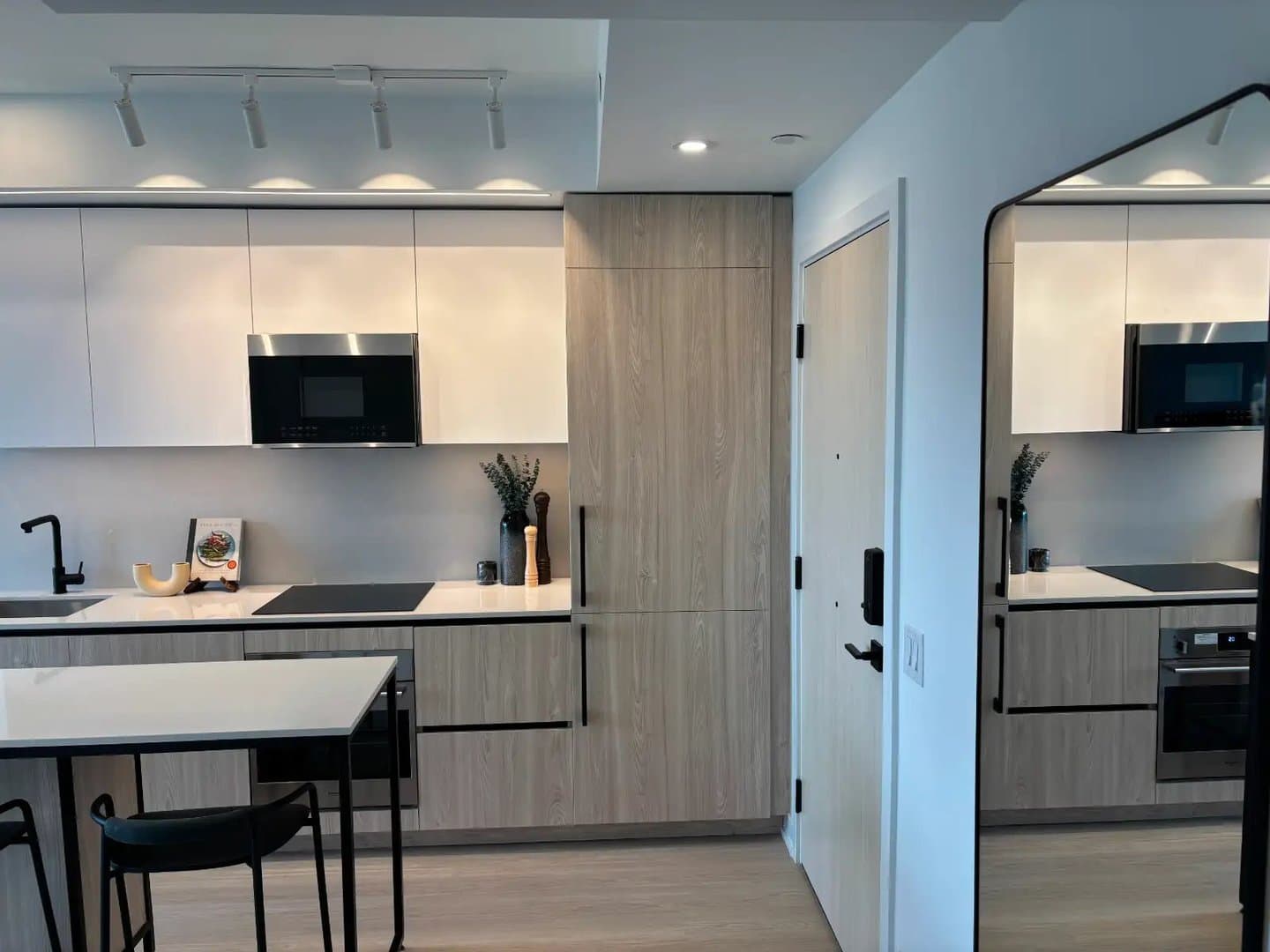 699 Sheppard Avenue East - Photo 1