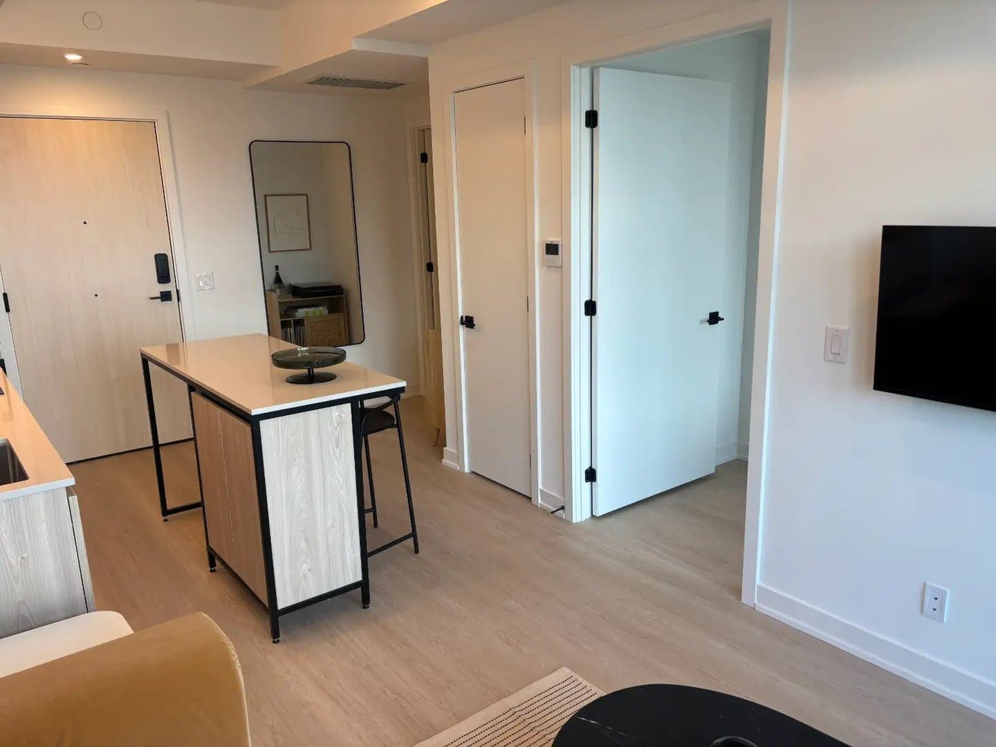 699 Sheppard Avenue East - Photo 3