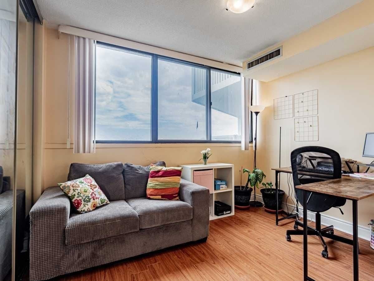 150 Neptune Drive - Photo 2