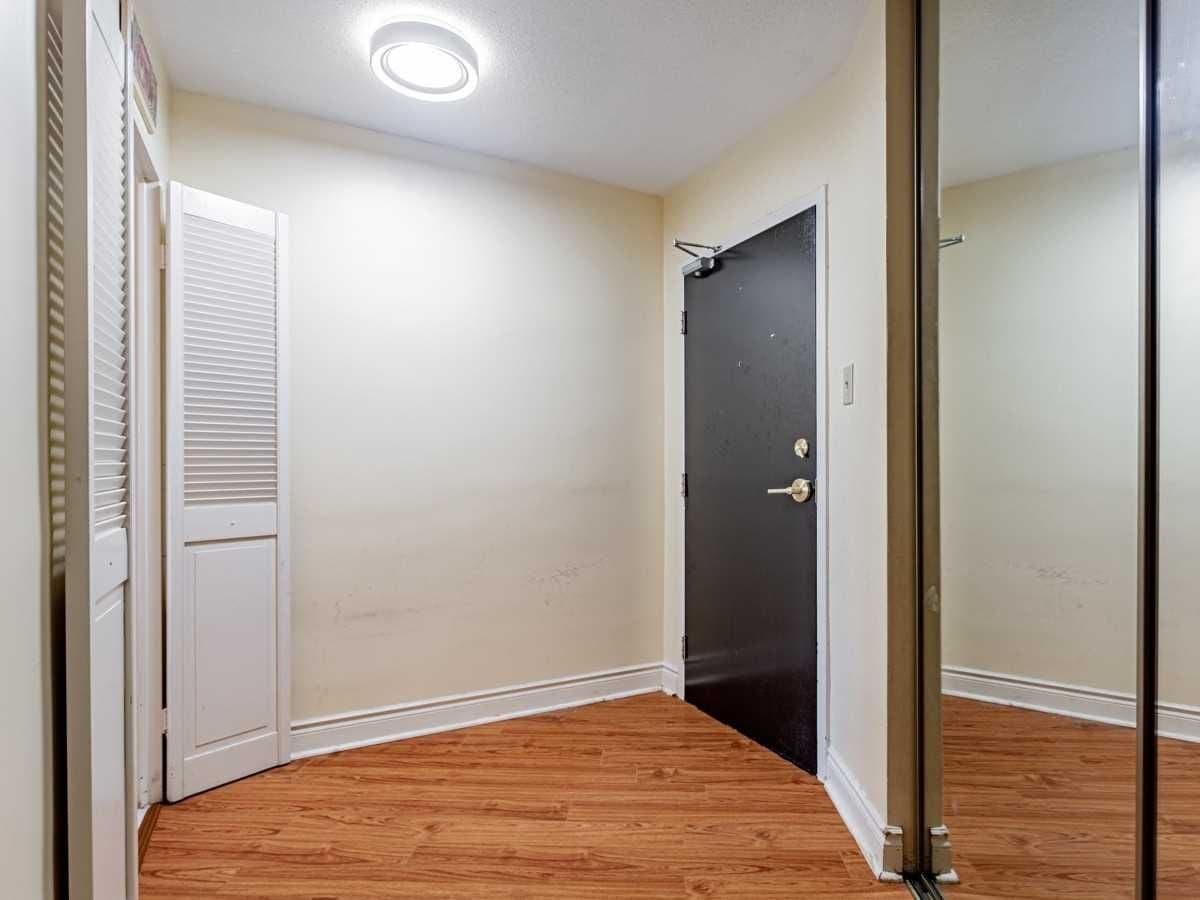 150 Neptune Drive - Photo 3