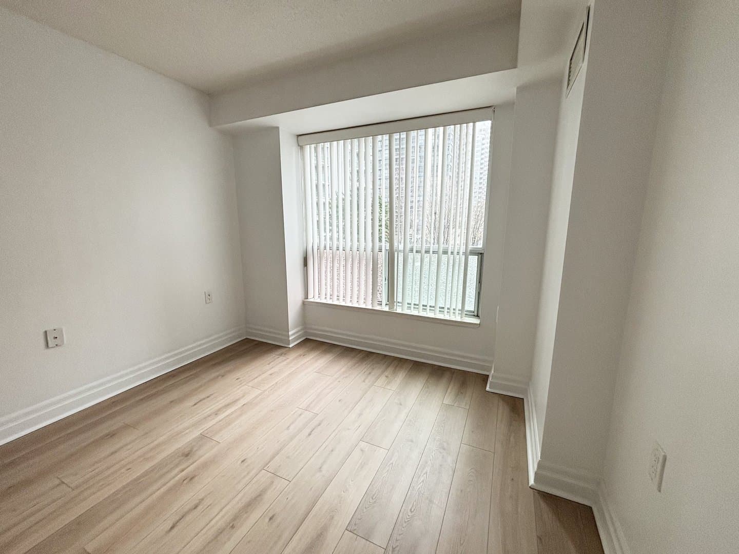 21 Hillcrest Avenue - Photo 2
