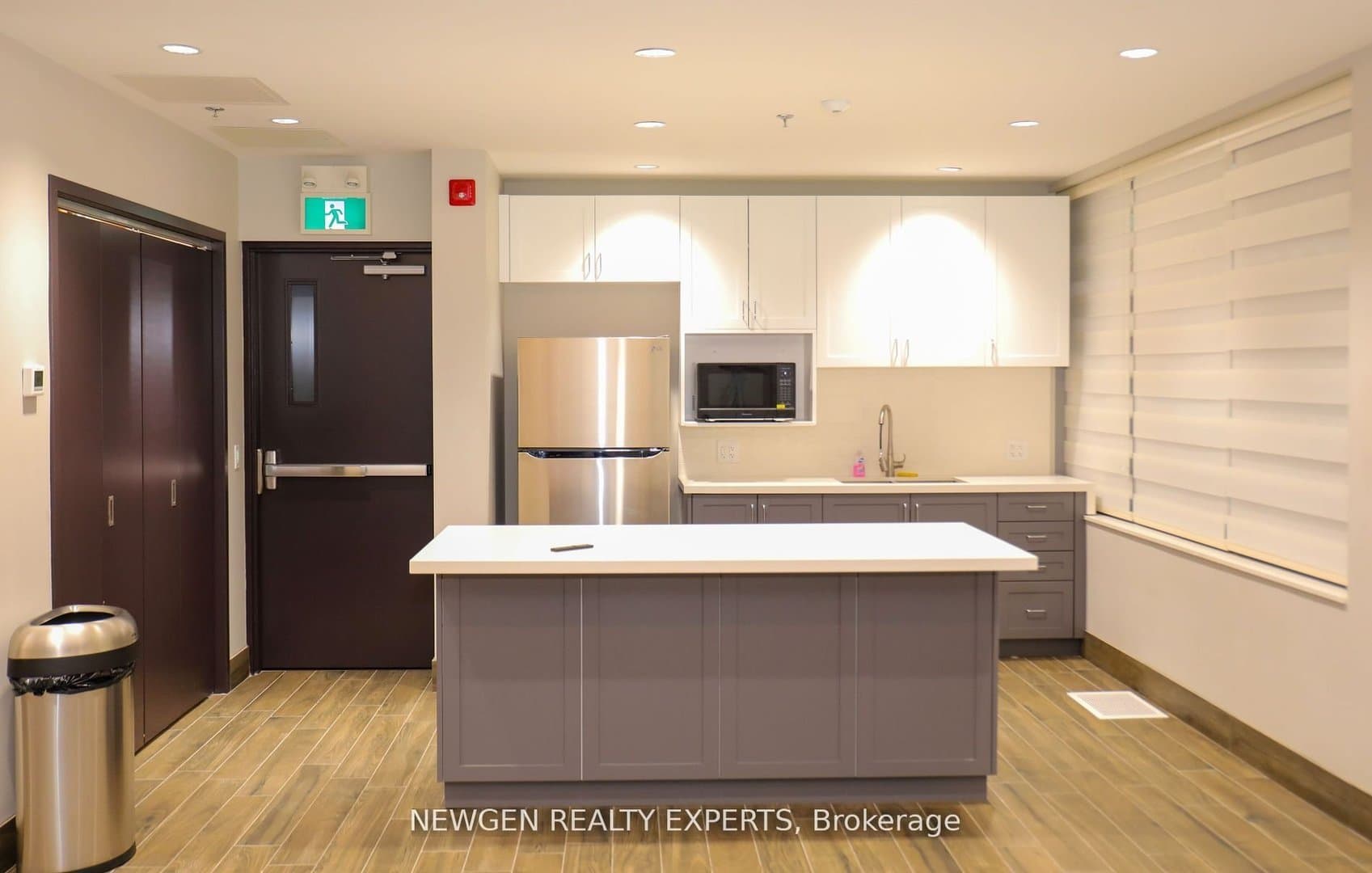 735 Don Mills Road - Photo 4