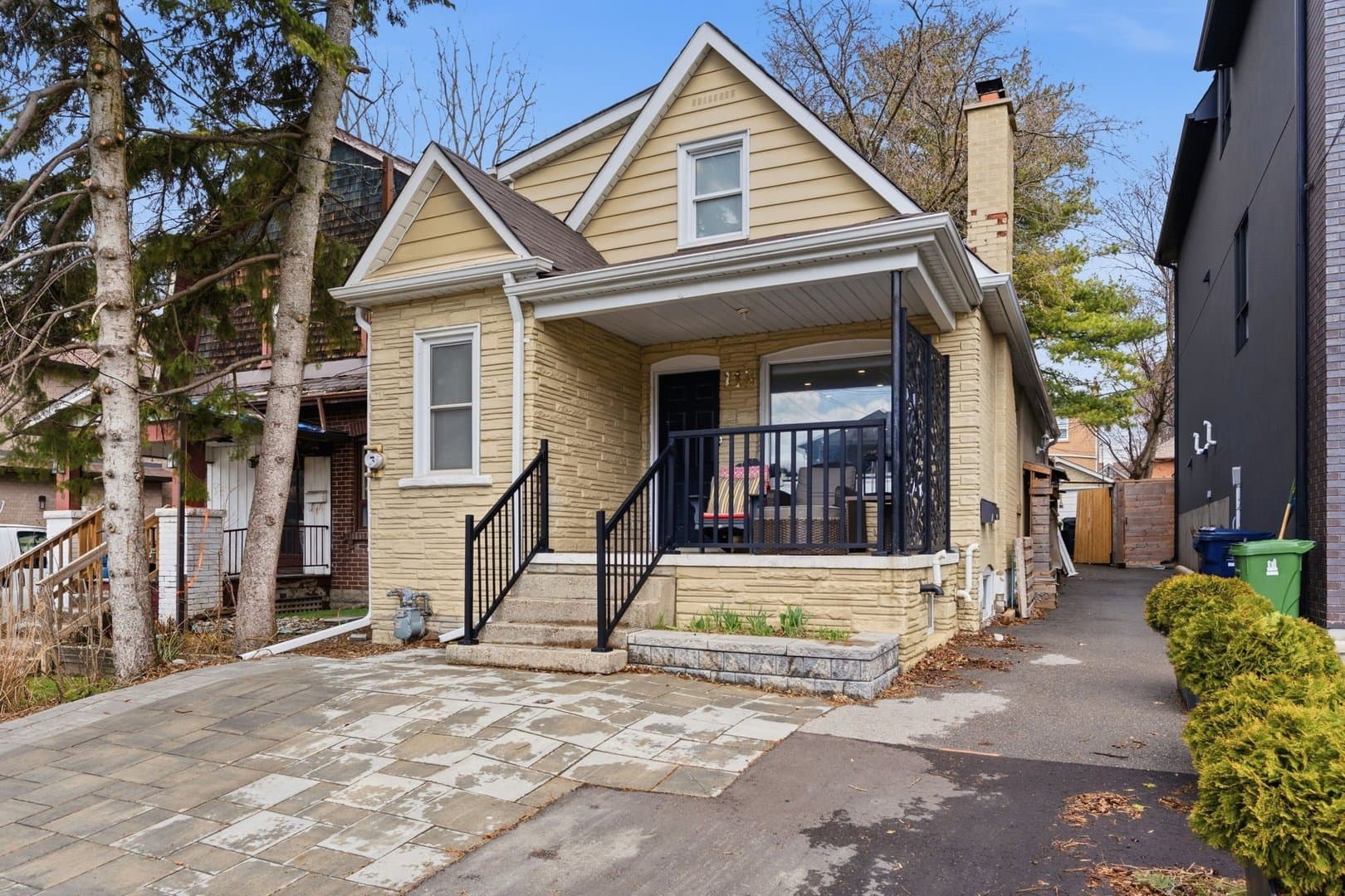 118 Bogert Avenue - Photo 2