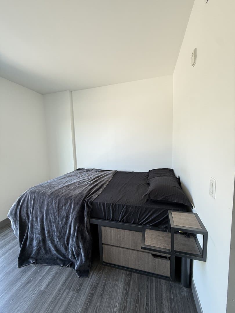 105 The Pond Road - Photo 2
