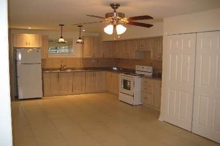 98 Steeles Avenue East - Photo 2