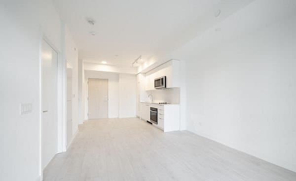 181 Sheppard Avenue East - Photo 3
