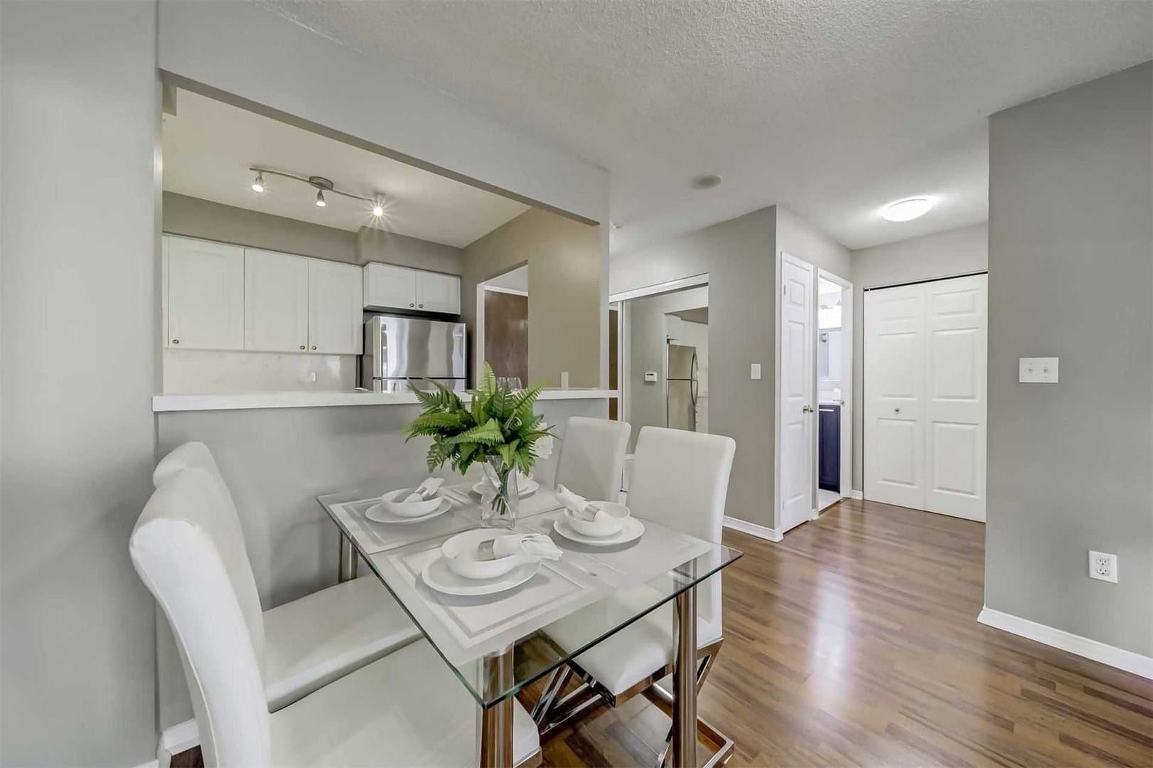 39 Pemberton Avenue - Photo 3