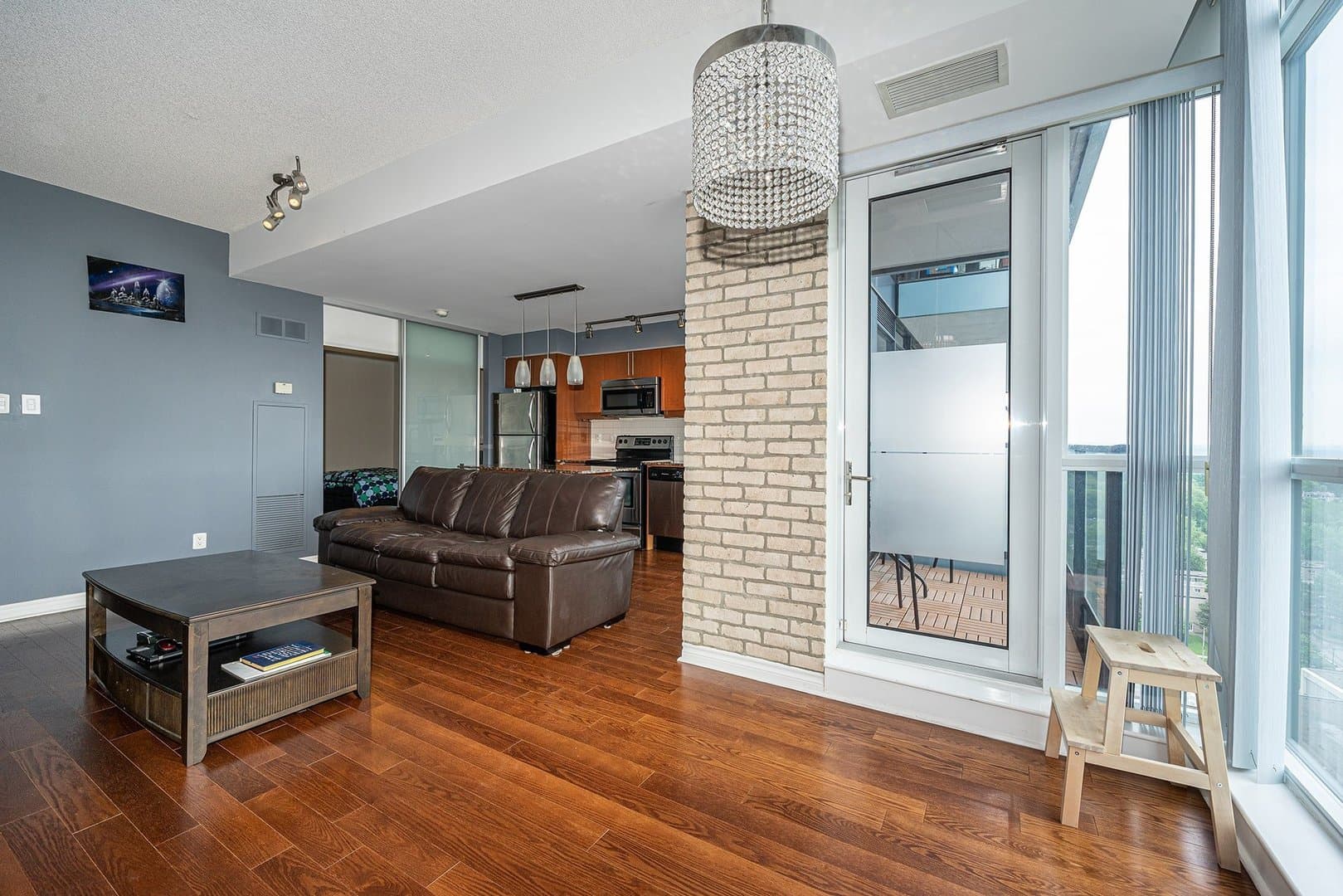 2885 Bayview Avenue - Photo 3