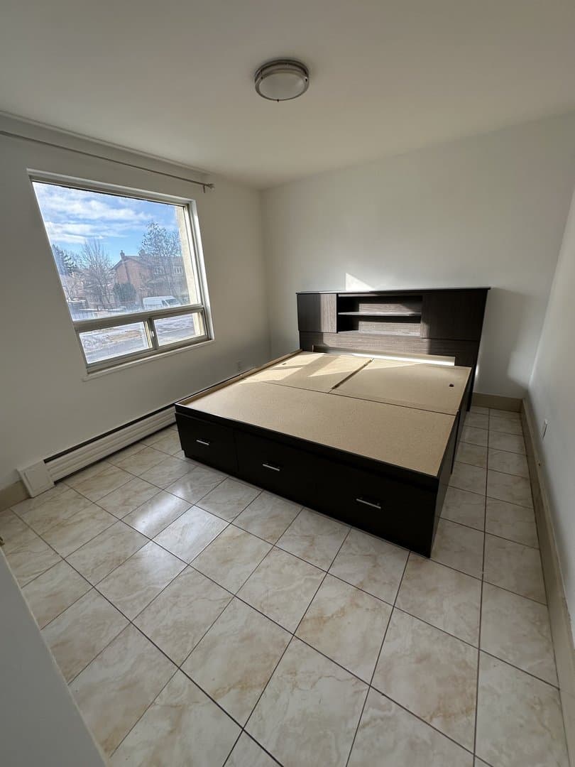 10 Ellison Avenue - Photo 2